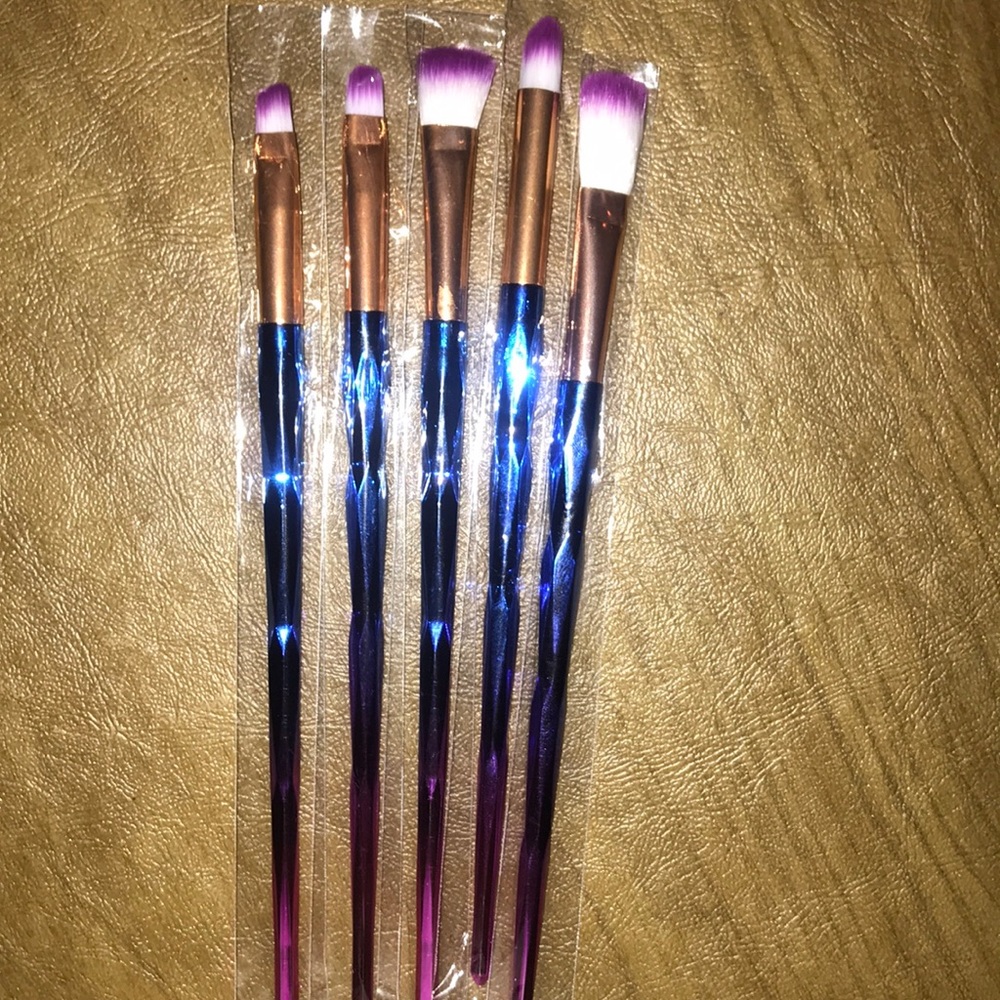 5 peice brush set